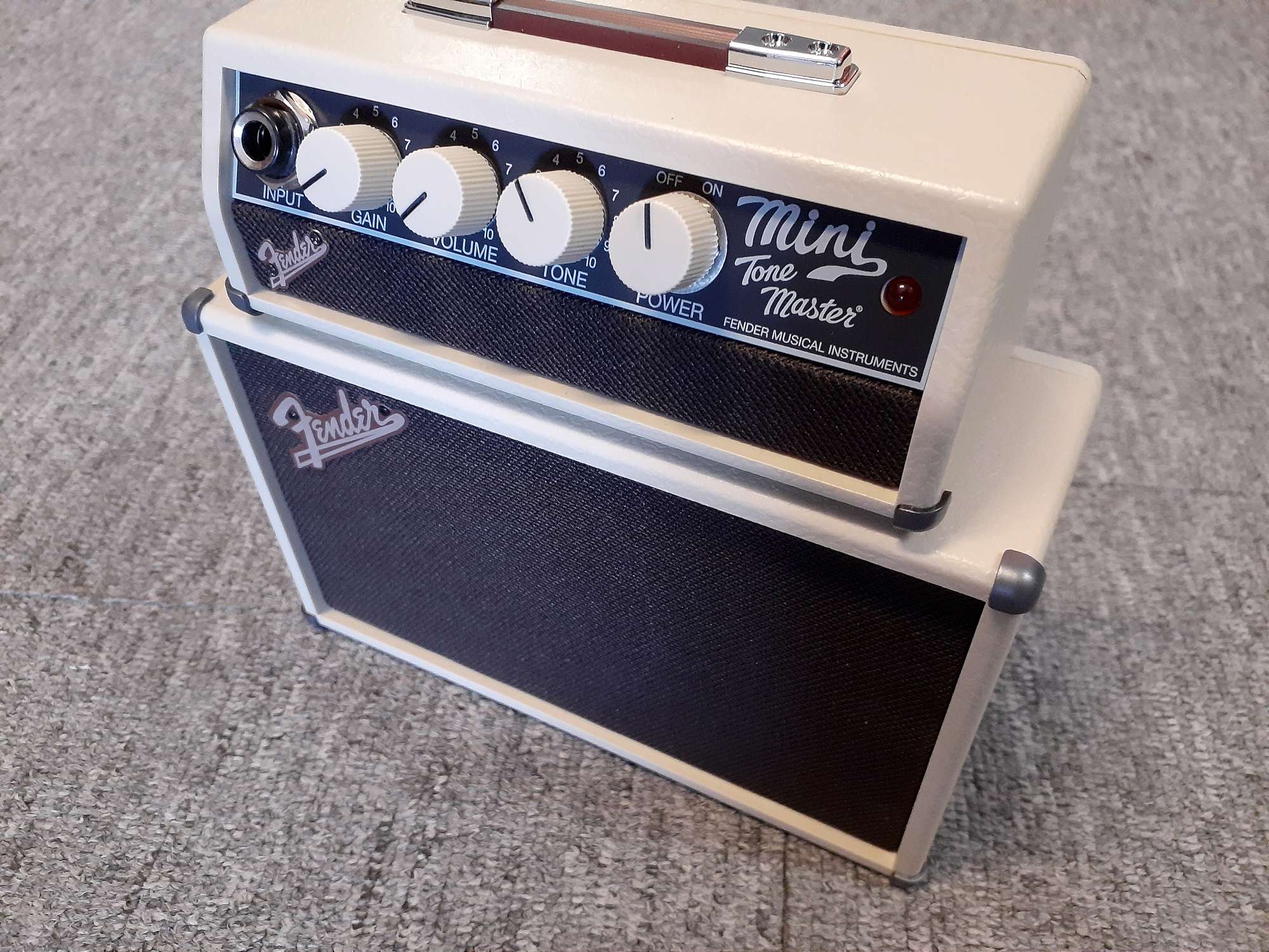 Fender Amp – Mini Tonemaster Amplifier