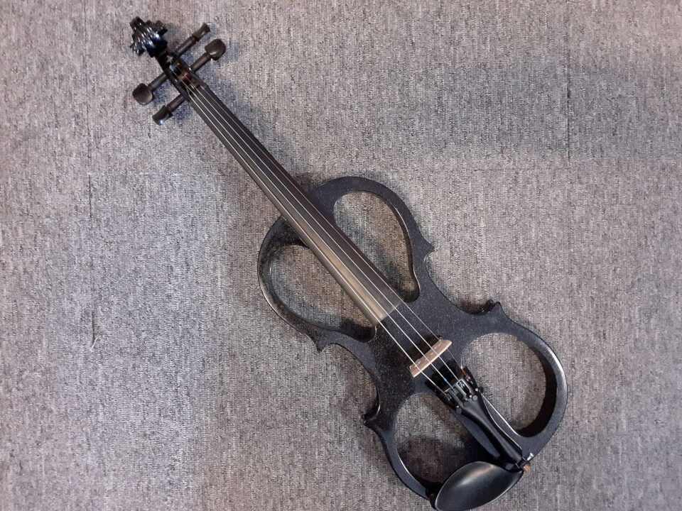Cecilio Violin 4/4 Size Silent Electric Black Metallic Violin