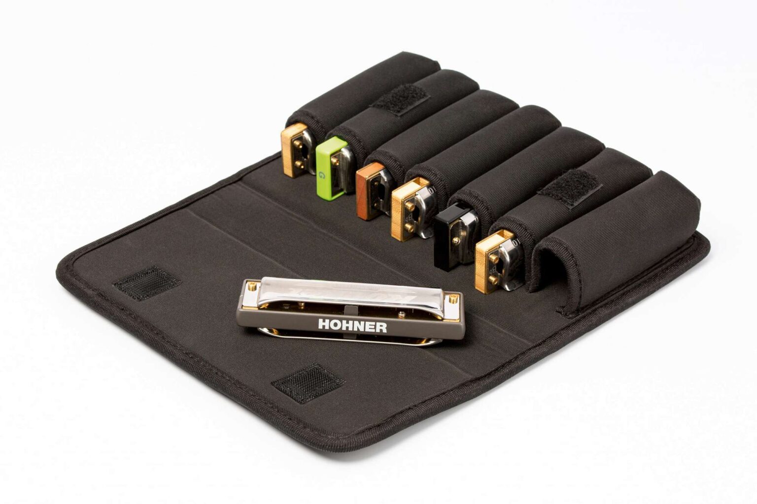 HOHNER FLEXCASE M HARMONICA CASE HOLDS 7 DIATONIC HARMONICAS, MEDIUM