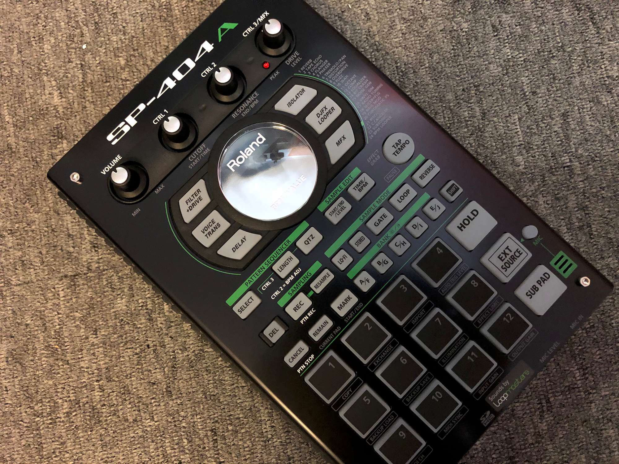 Roland SP404 Portable Linear Wave Sampler w/ Loopmaster Sample